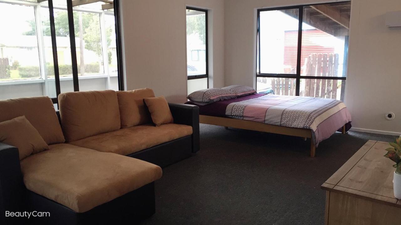 روتوروا Cozy 3 Bedrooms House 6 Chapman Place المظهر الخارجي الصورة