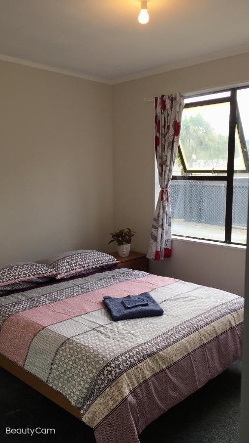 روتوروا Cozy 3 Bedrooms House 6 Chapman Place المظهر الخارجي الصورة