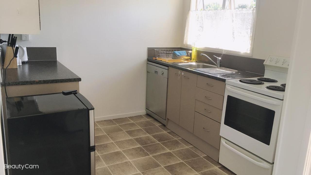 روتوروا Cozy 3 Bedrooms House 6 Chapman Place المظهر الخارجي الصورة