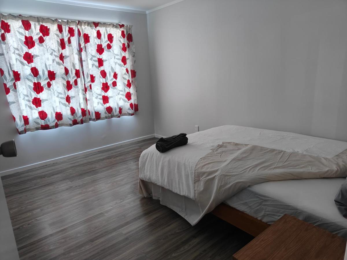 روتوروا Cozy 3 Bedrooms House 6 Chapman Place المظهر الخارجي الصورة